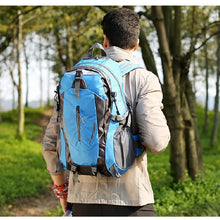 Load image into Gallery viewer, Alyssa&#39;s Everest Hiking Backpack 40L