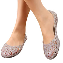 Load image into Gallery viewer, Jelly Shoes for Travel